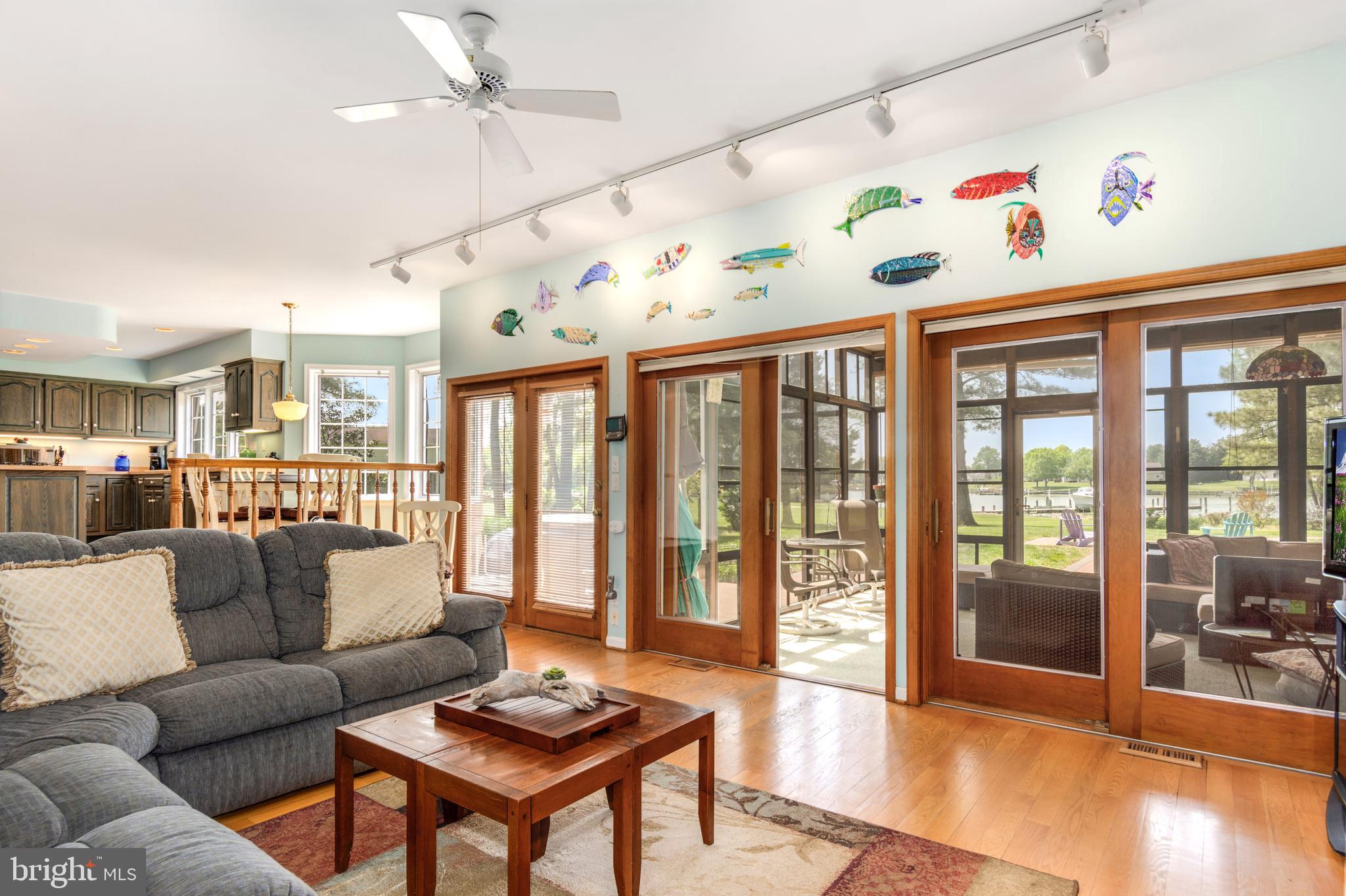 SHIPPING CREEK - Residential