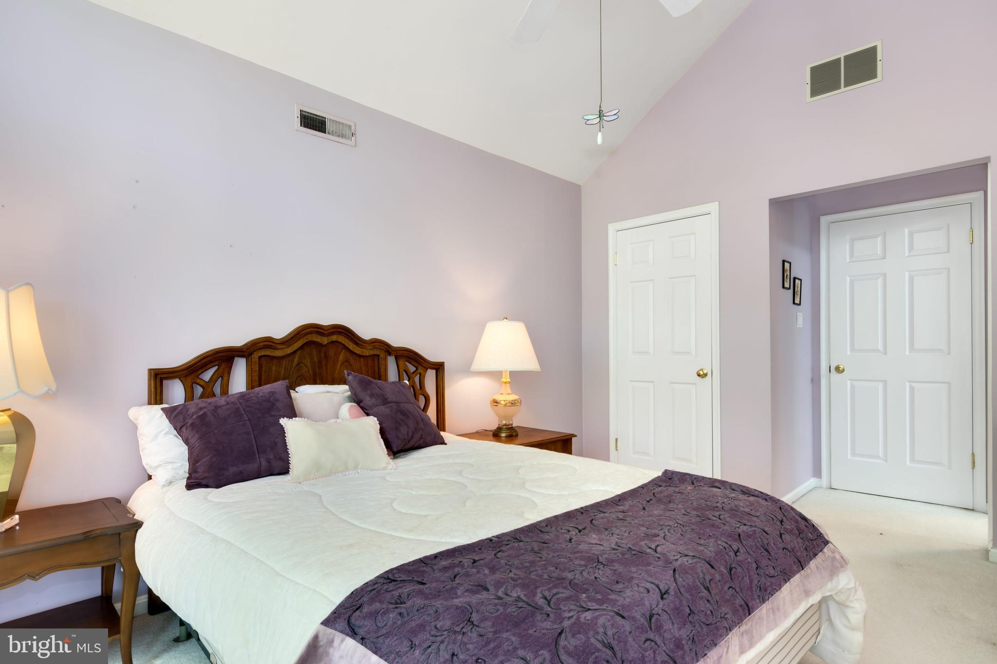 SHIPPING CREEK - Residential