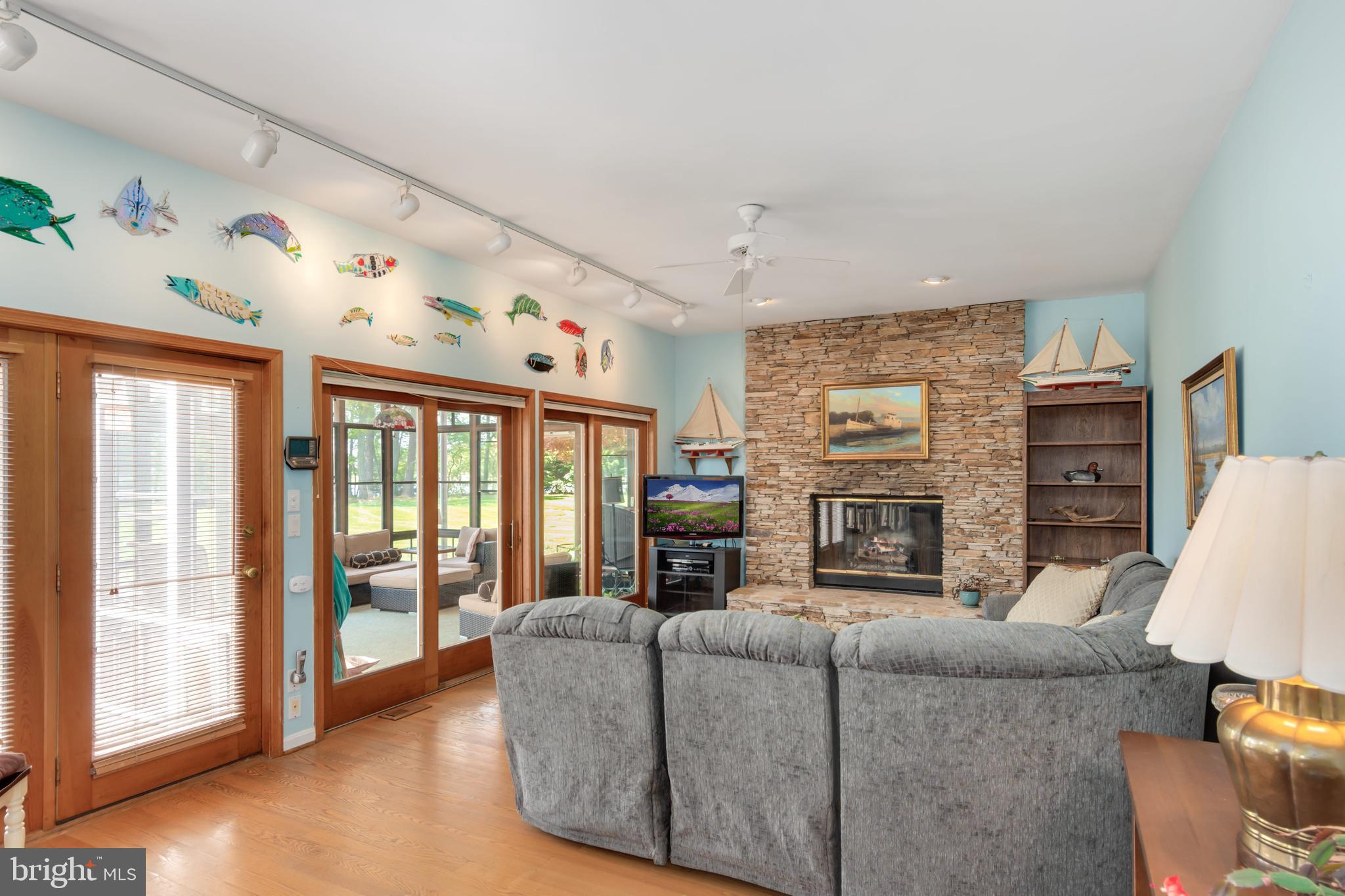 SHIPPING CREEK - Residential