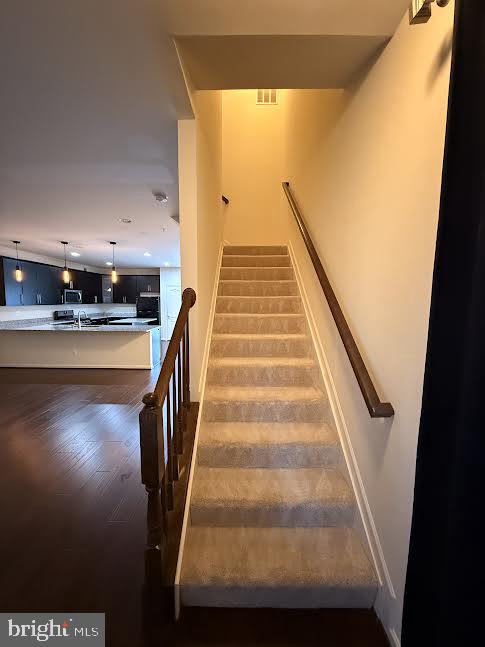 MORRIS PLACE - Residential Lease