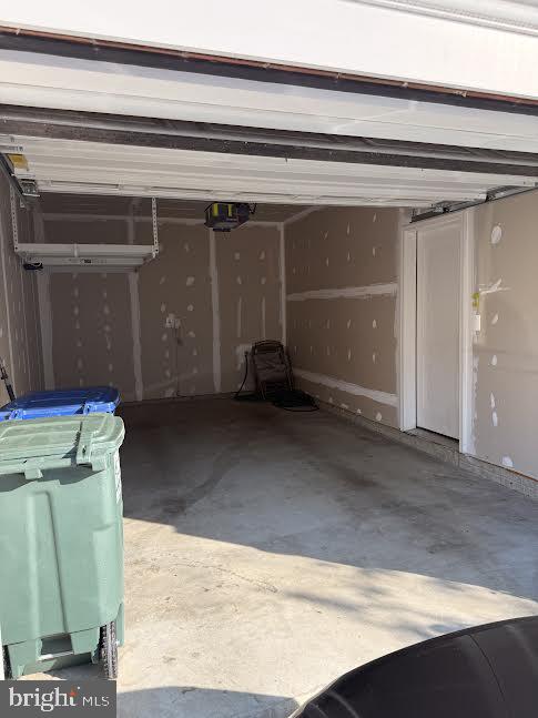 MORRIS PLACE - Residential Lease