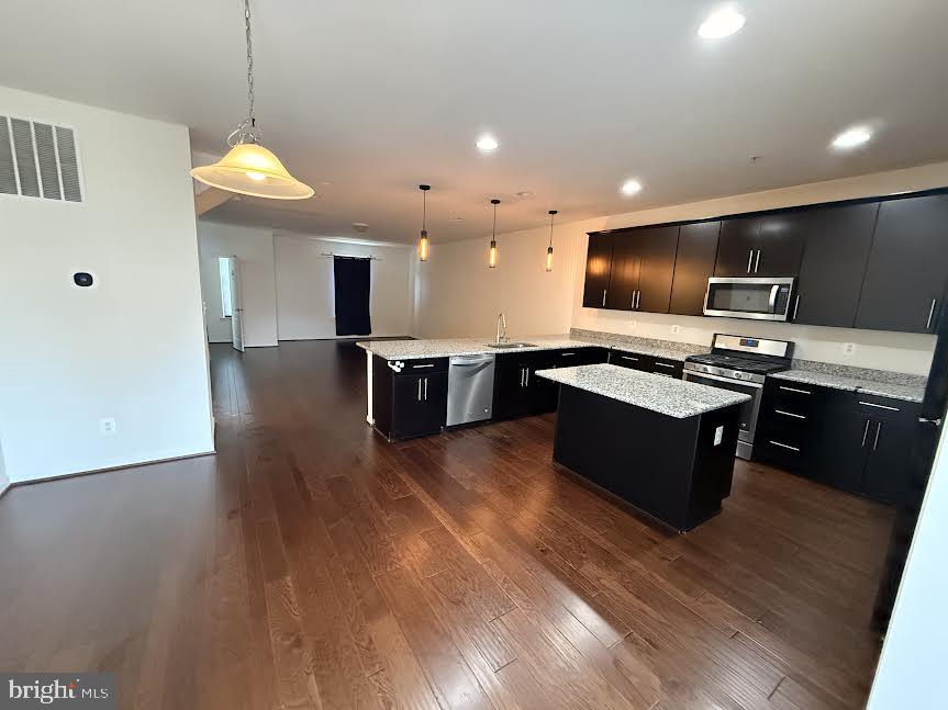 MORRIS PLACE - Residential Lease