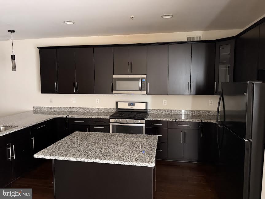 MORRIS PLACE - Residential Lease