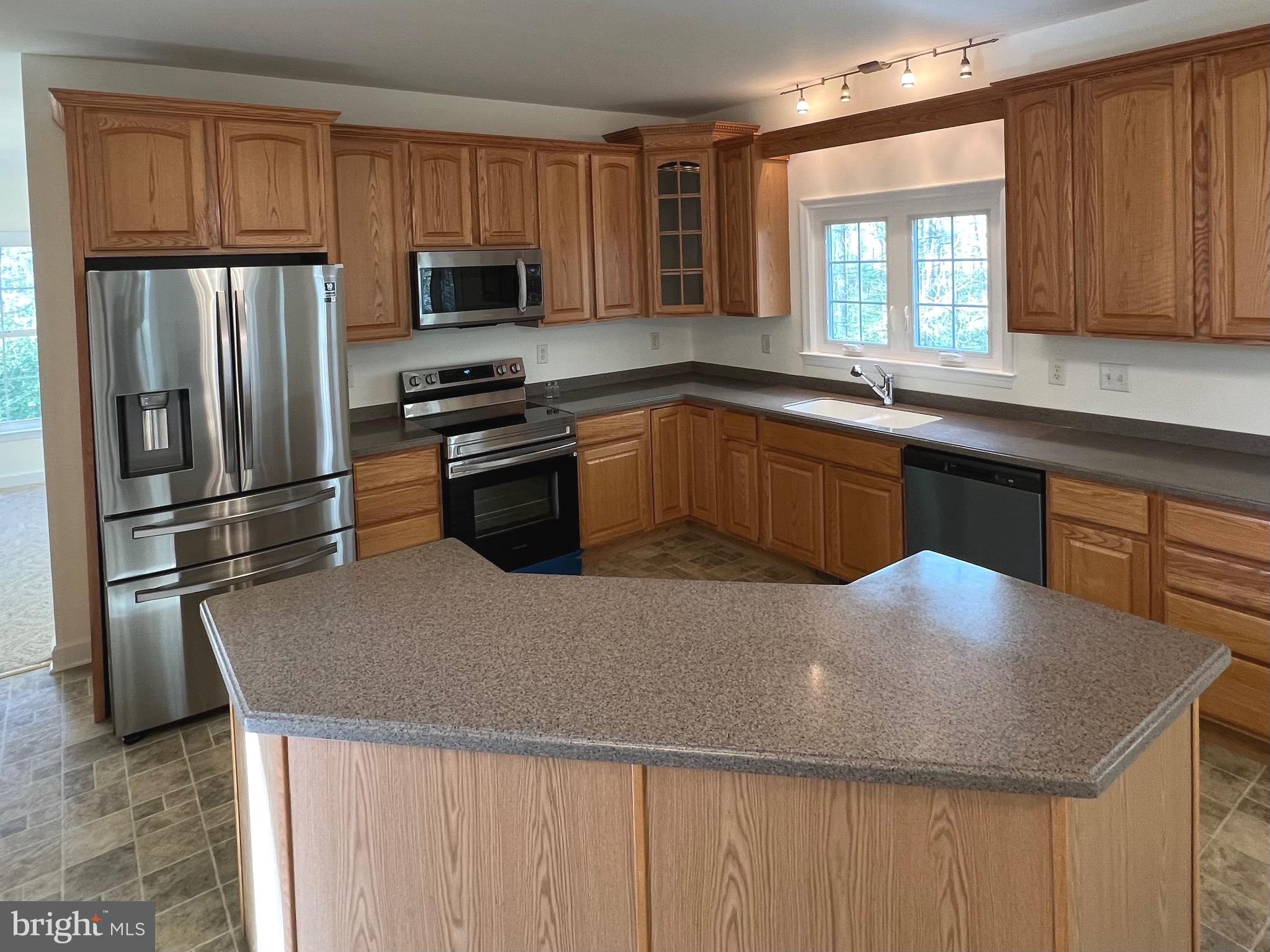 BROOKE RIDGE - Residential