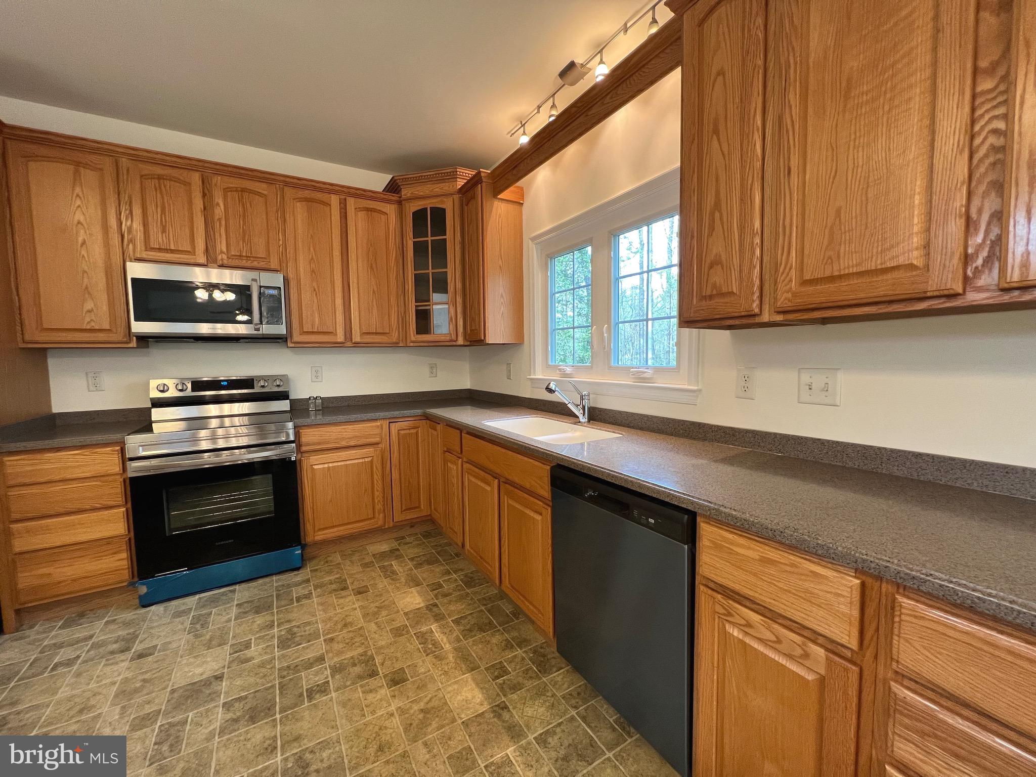 BROOKE RIDGE - Residential