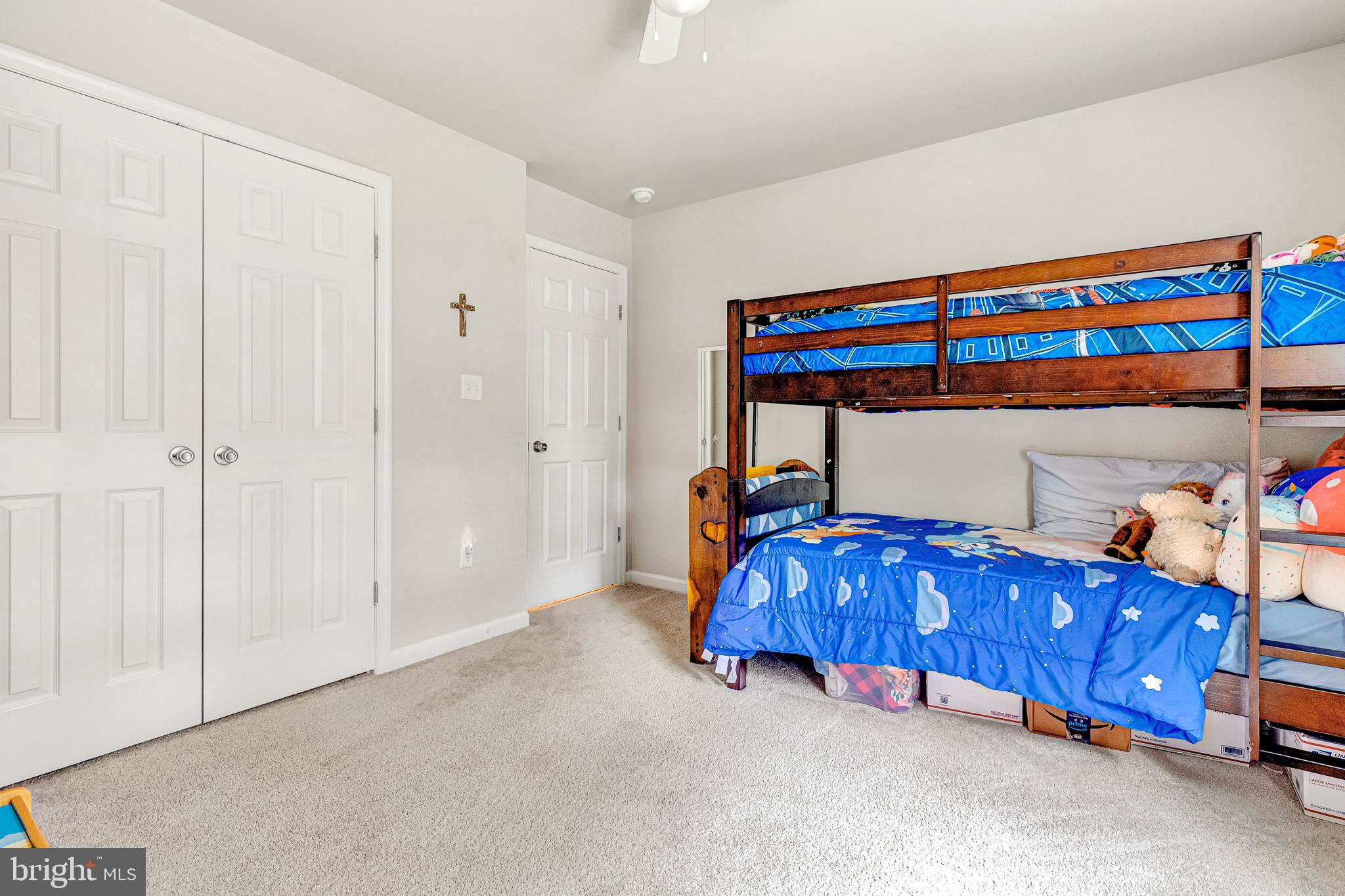 LAKE CAROLINE - Residential