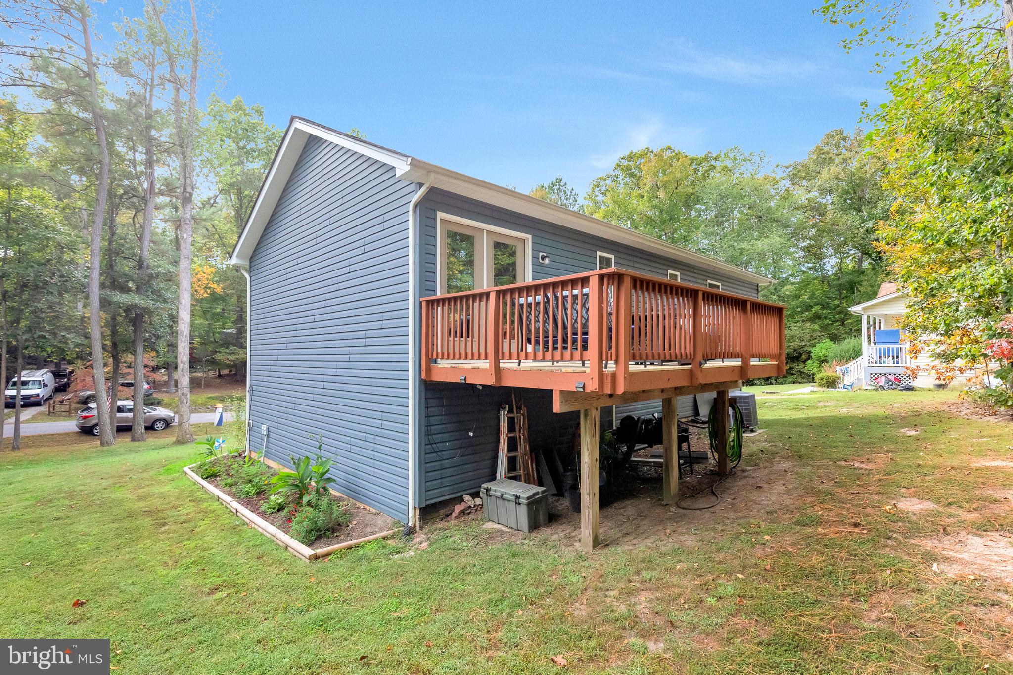 LAKE CAROLINE - Residential