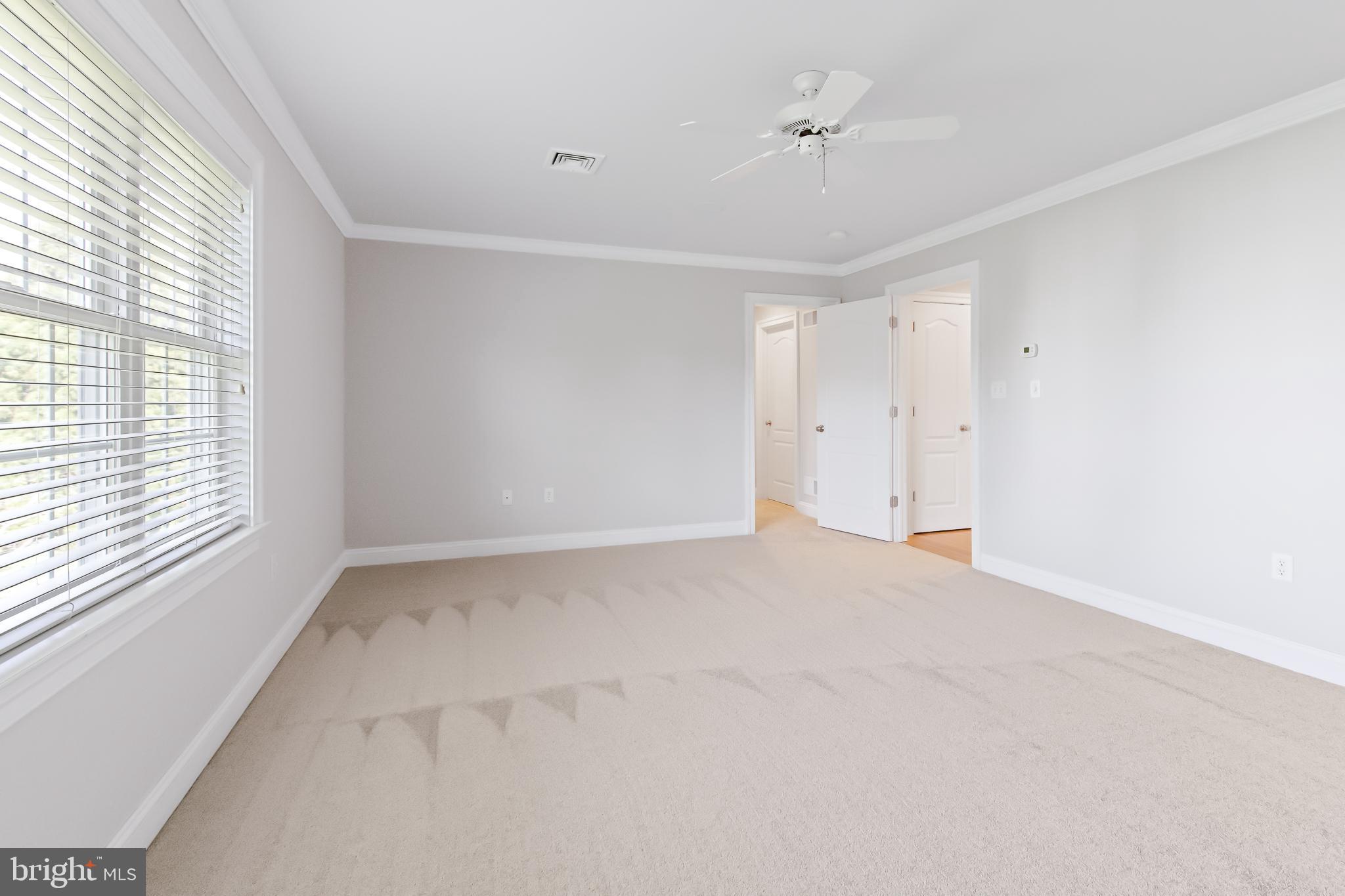 MEADOW RUN - Residential