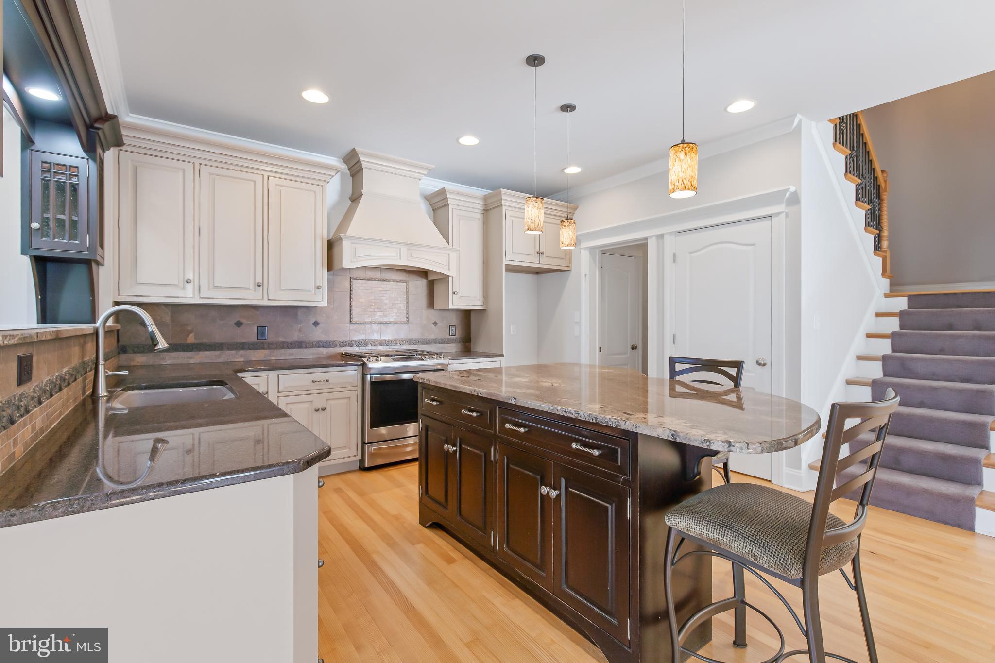 MEADOW RUN - Residential