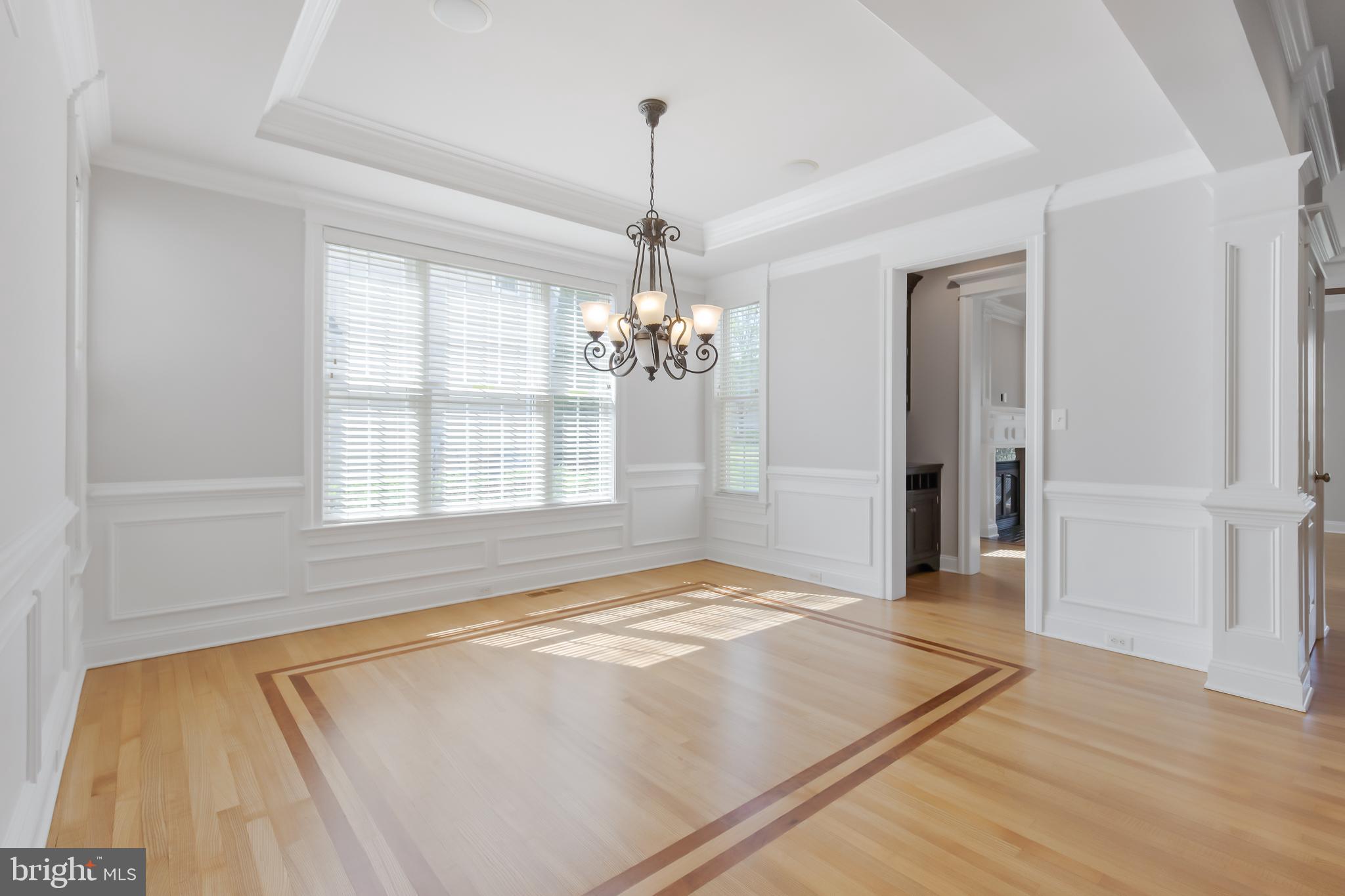 MEADOW RUN - Residential