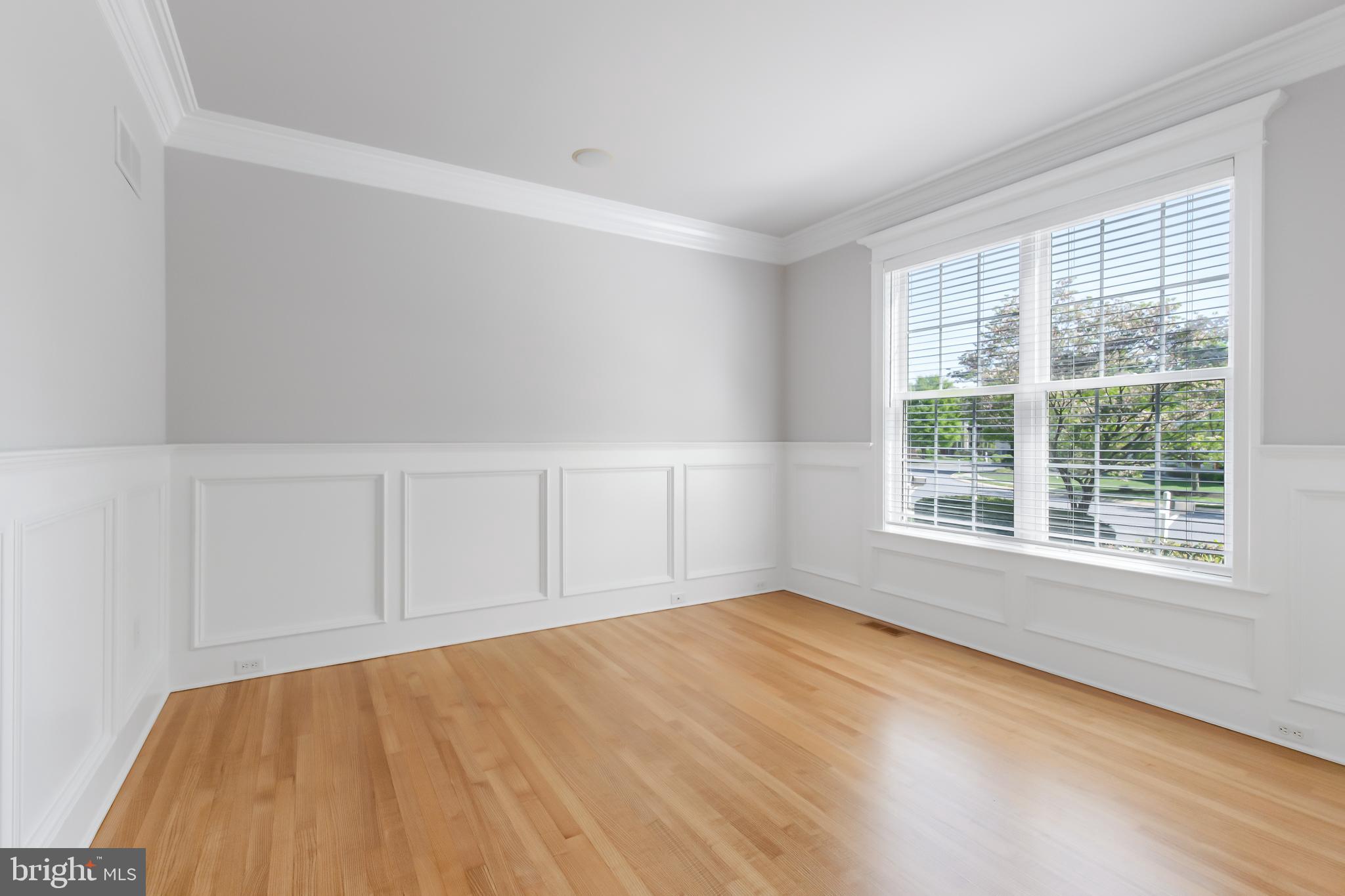 MEADOW RUN - Residential