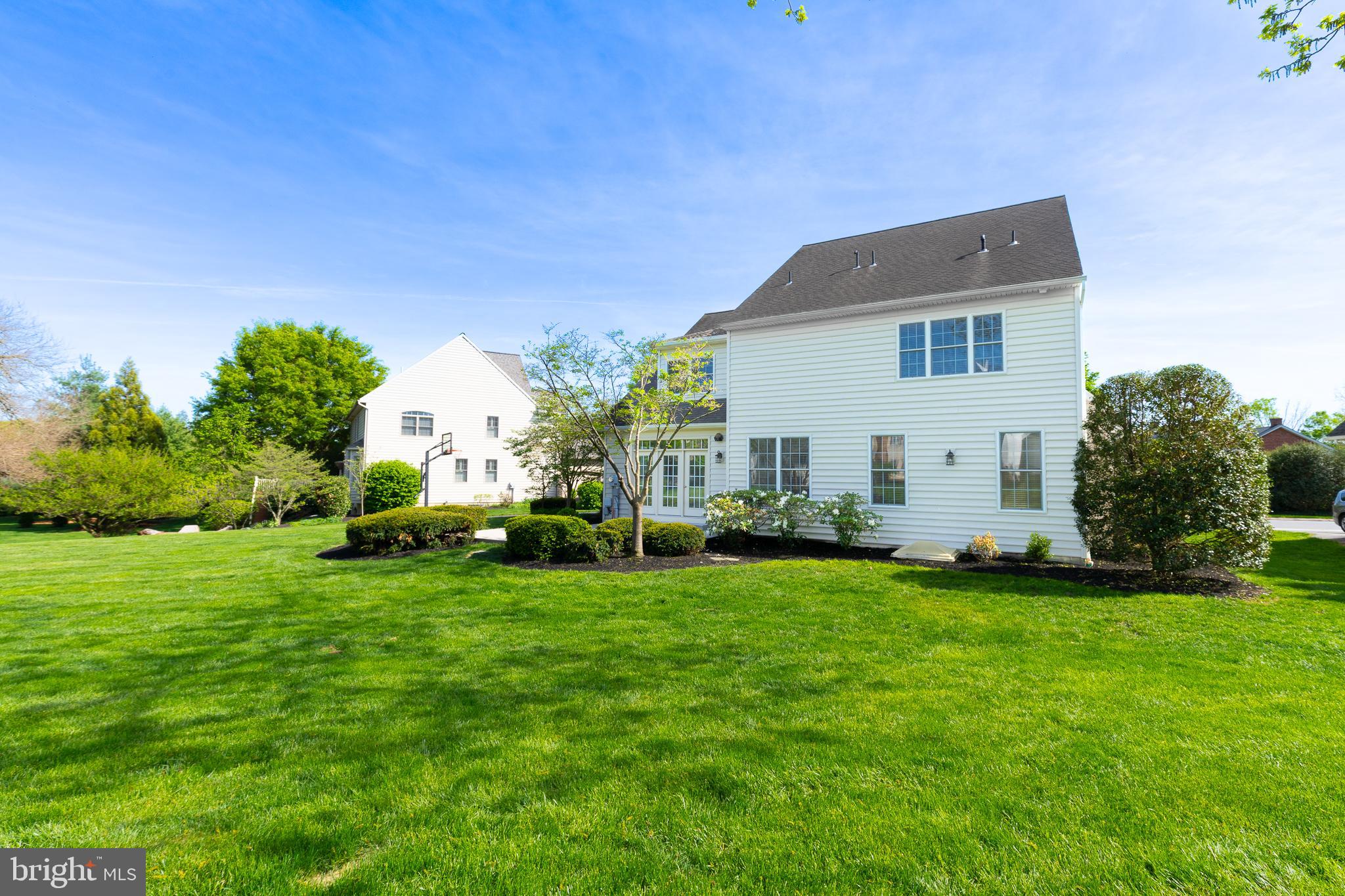 MEADOW RUN - Residential