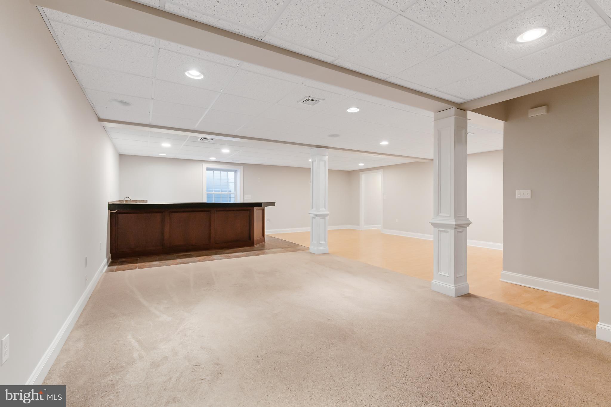 MEADOW RUN - Residential