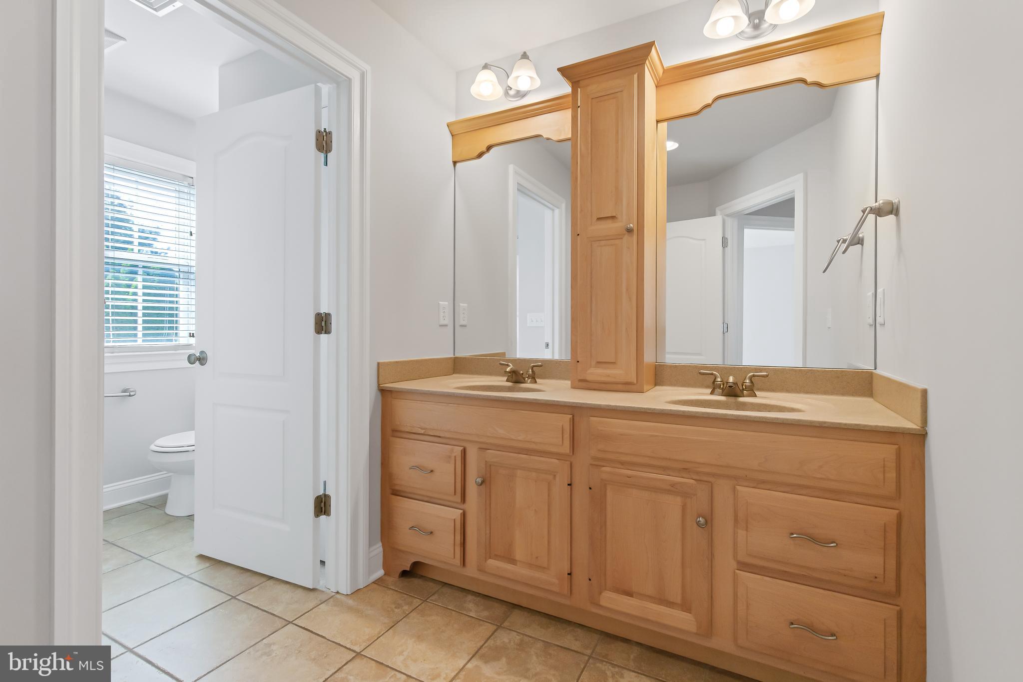 MEADOW RUN - Residential