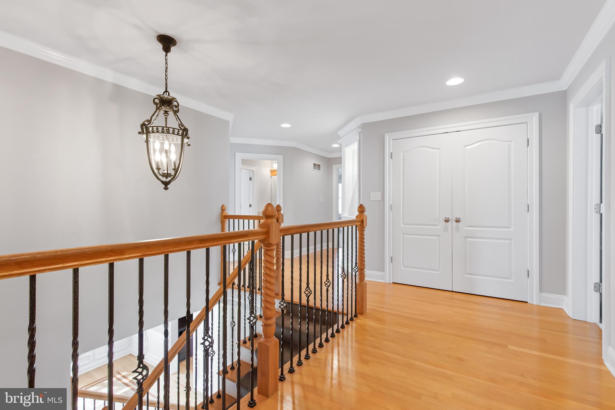 MEADOW RUN - Residential