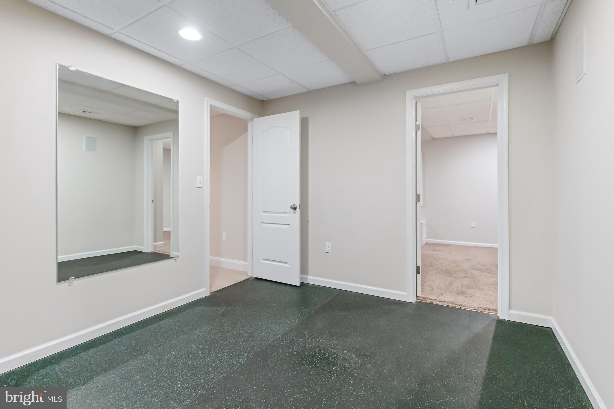 MEADOW RUN - Residential