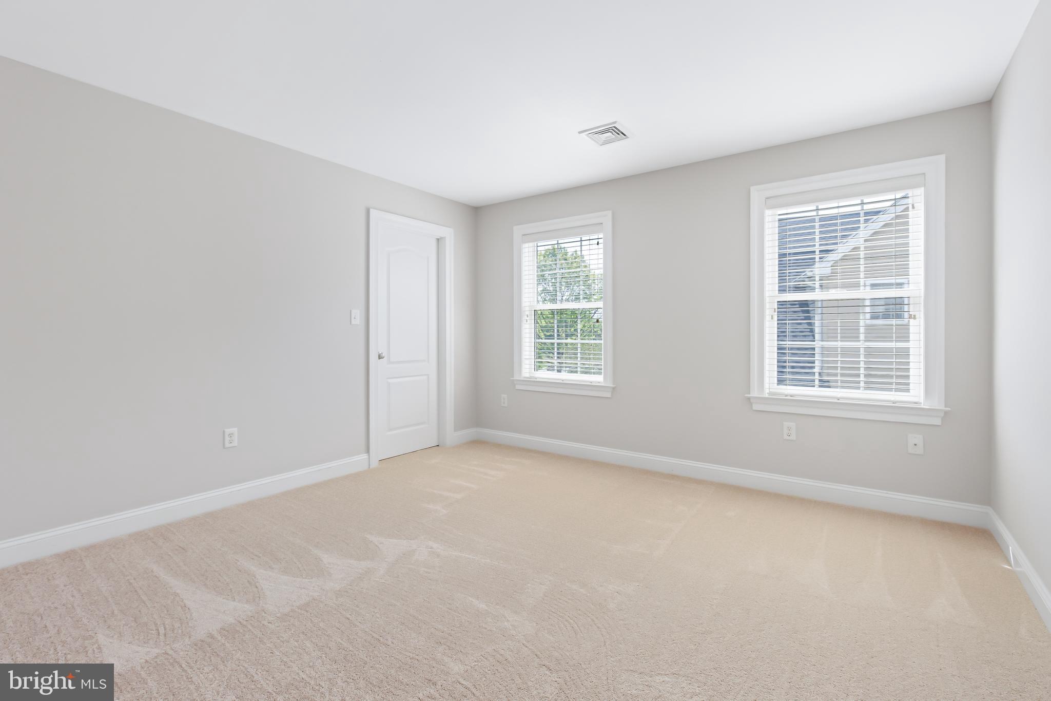 MEADOW RUN - Residential