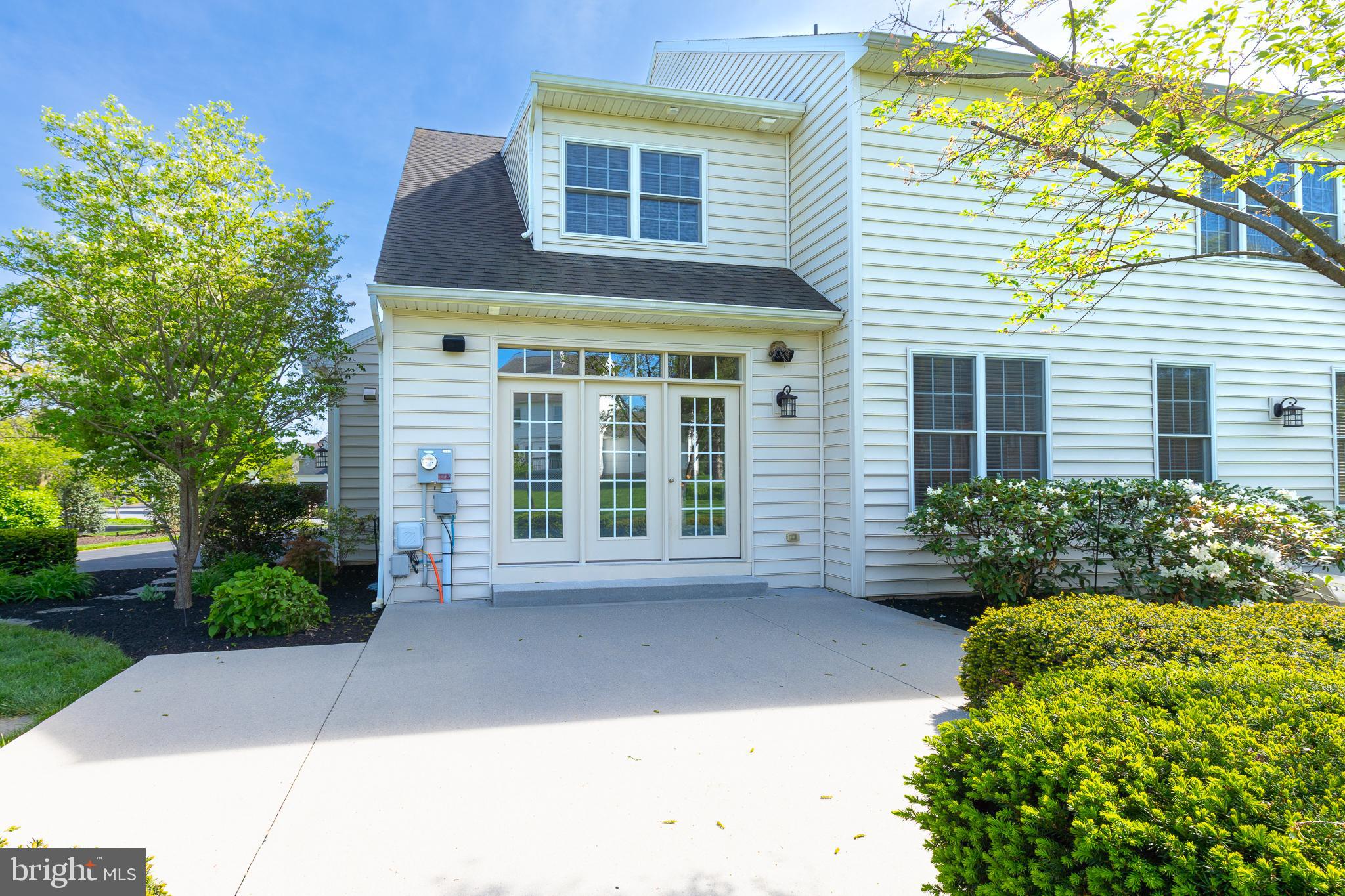 MEADOW RUN - Residential