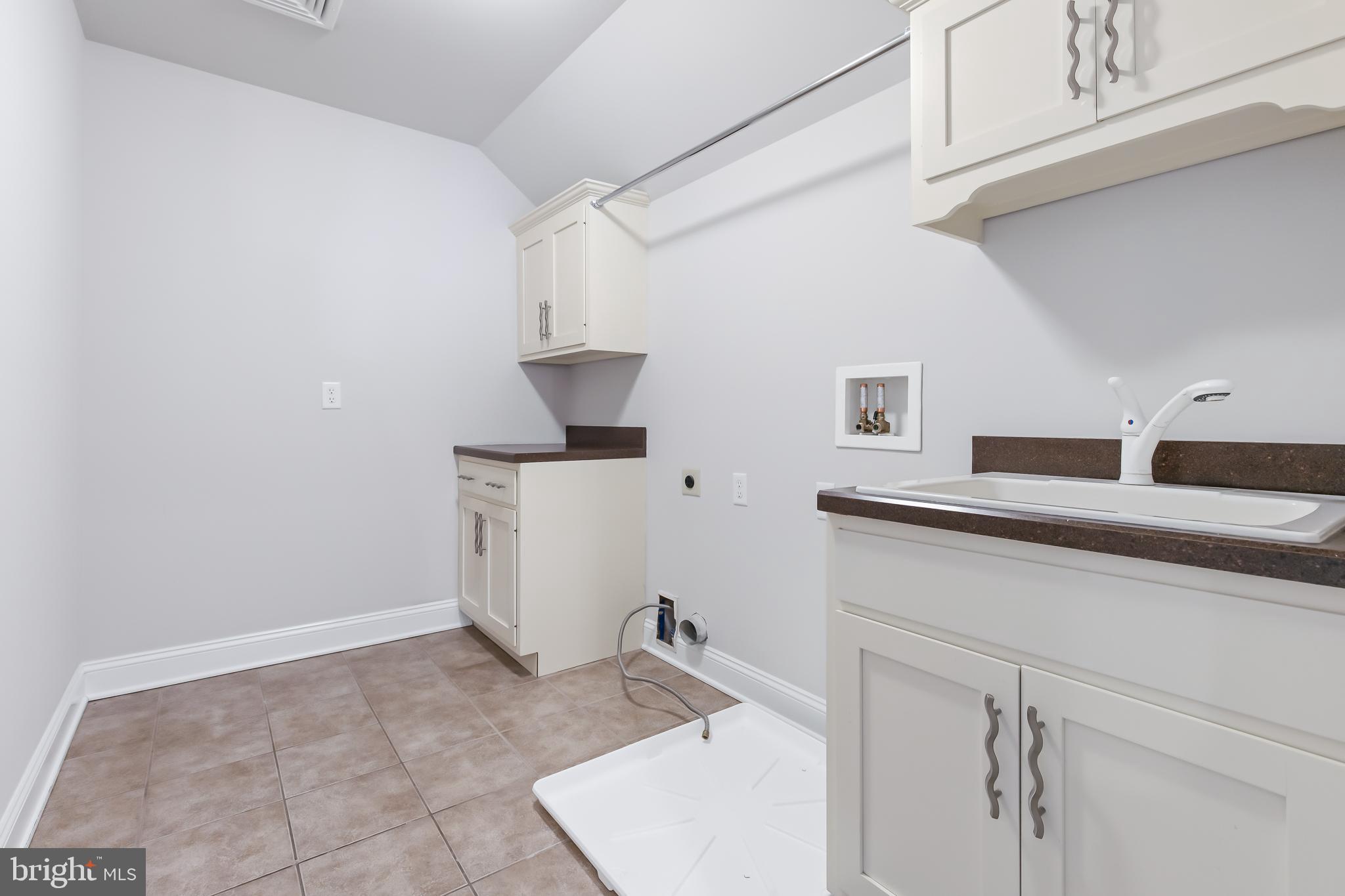 MEADOW RUN - Residential