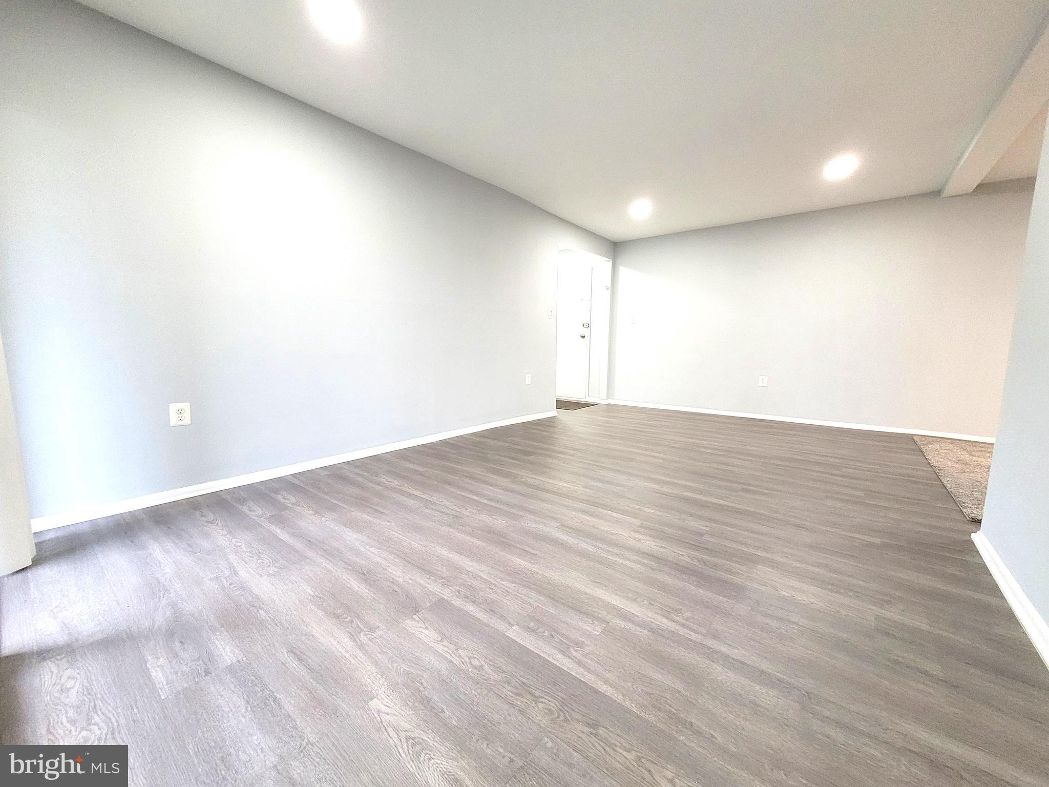 WOODBURN VILLAGE - Residential