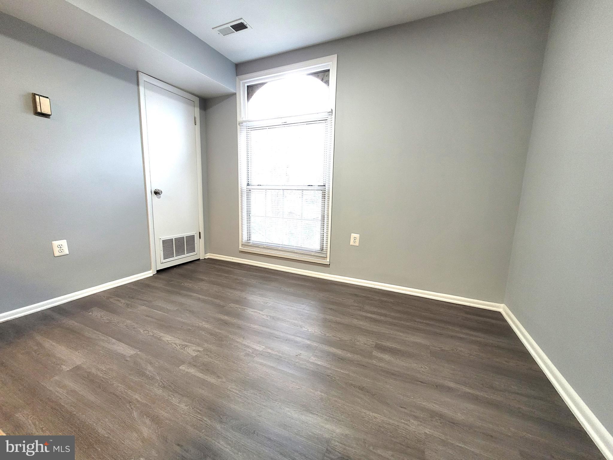 WOODBURN VILLAGE - Residential