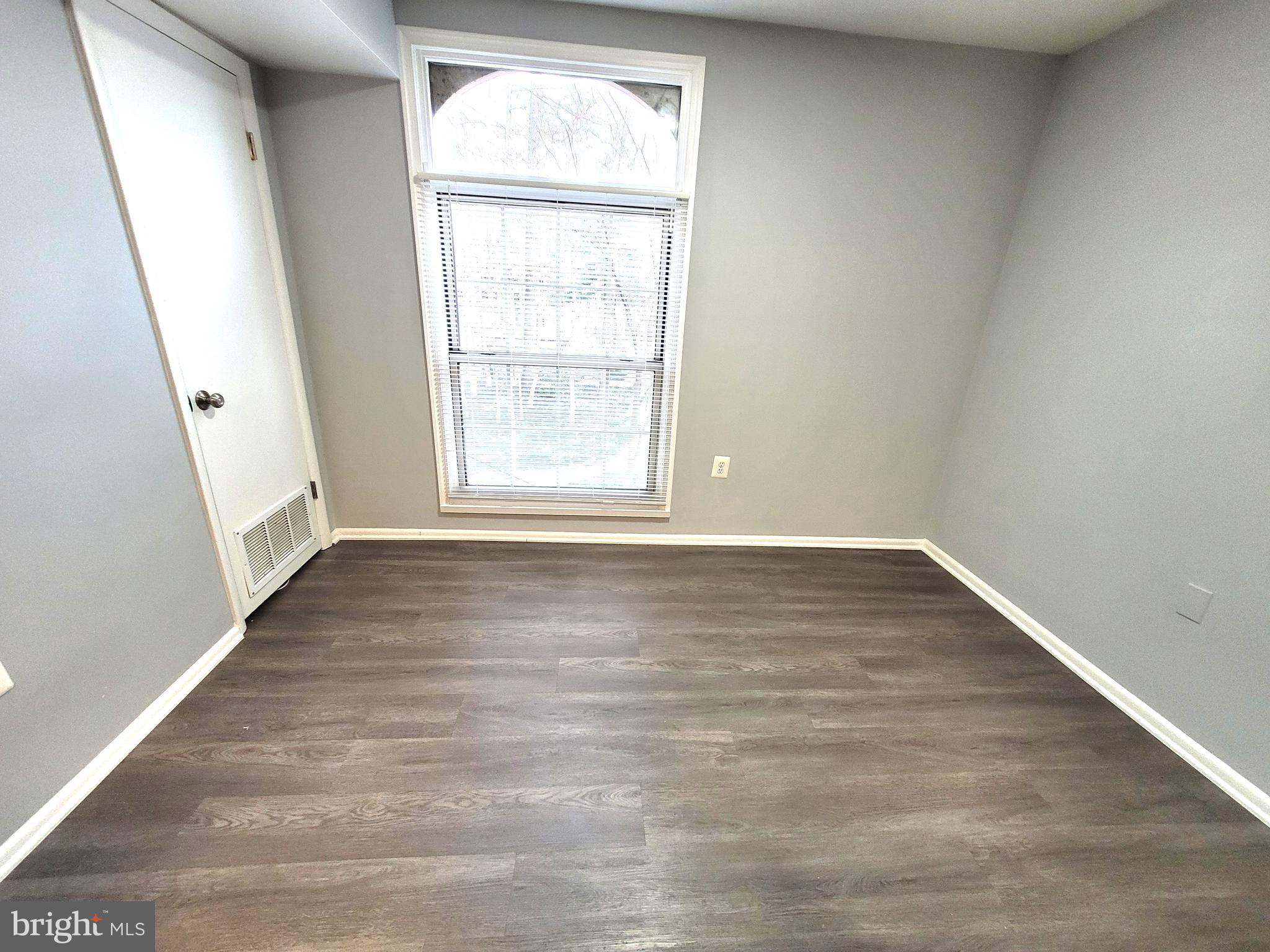 WOODBURN VILLAGE - Residential