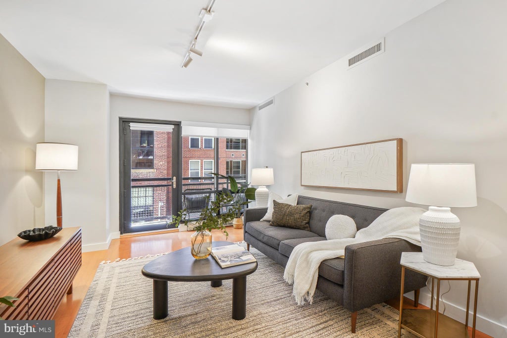 Photo of 912 F Street NW #201, WASHINGTON, DC 20004 (MLS # DCDC2270000)