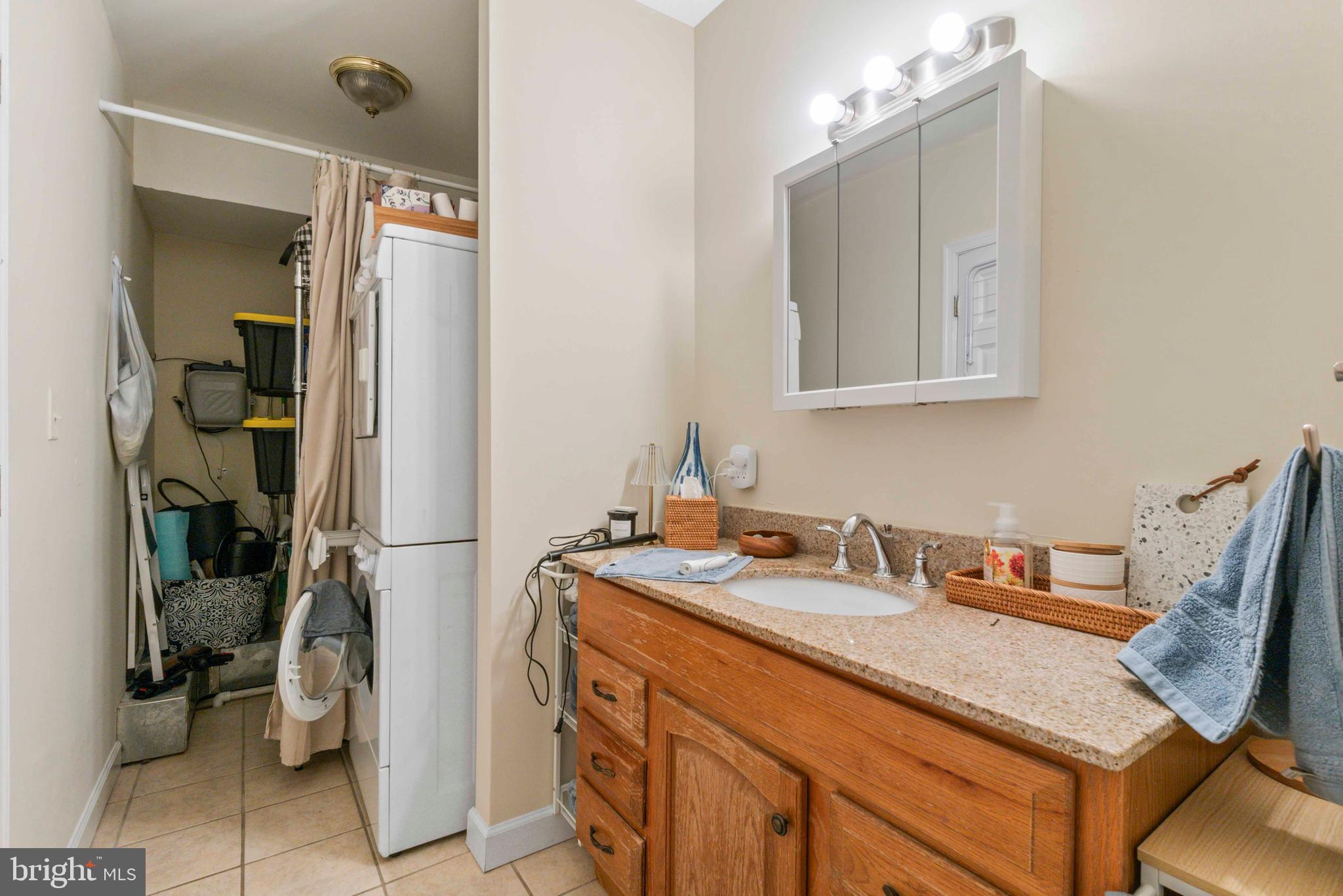 ROLAND PARK - Commercial Sale