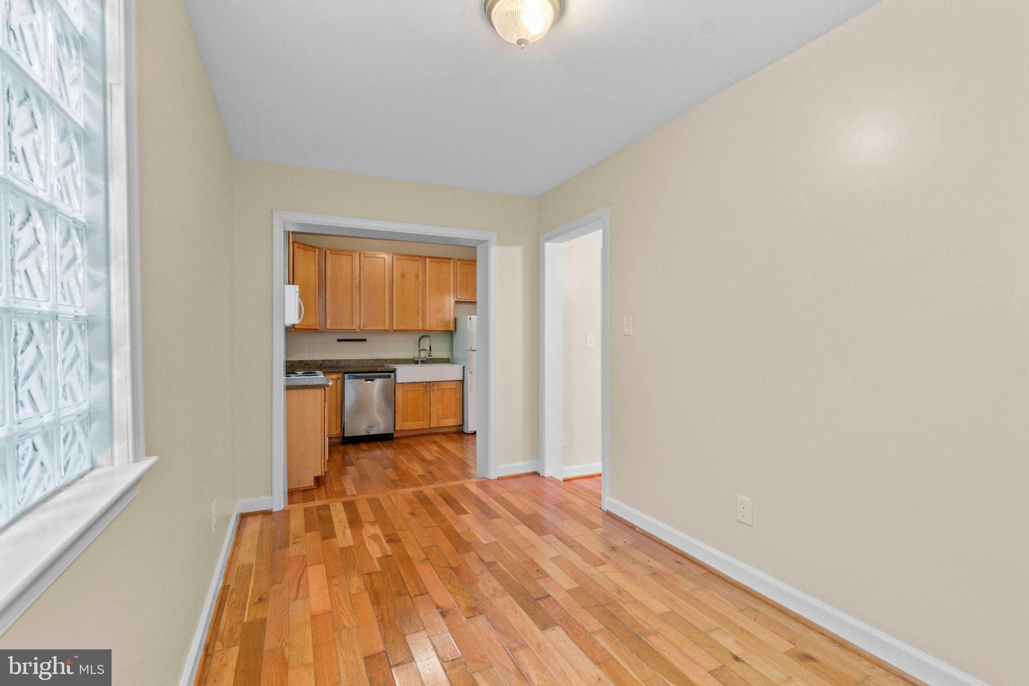 ROLAND PARK - Commercial Sale