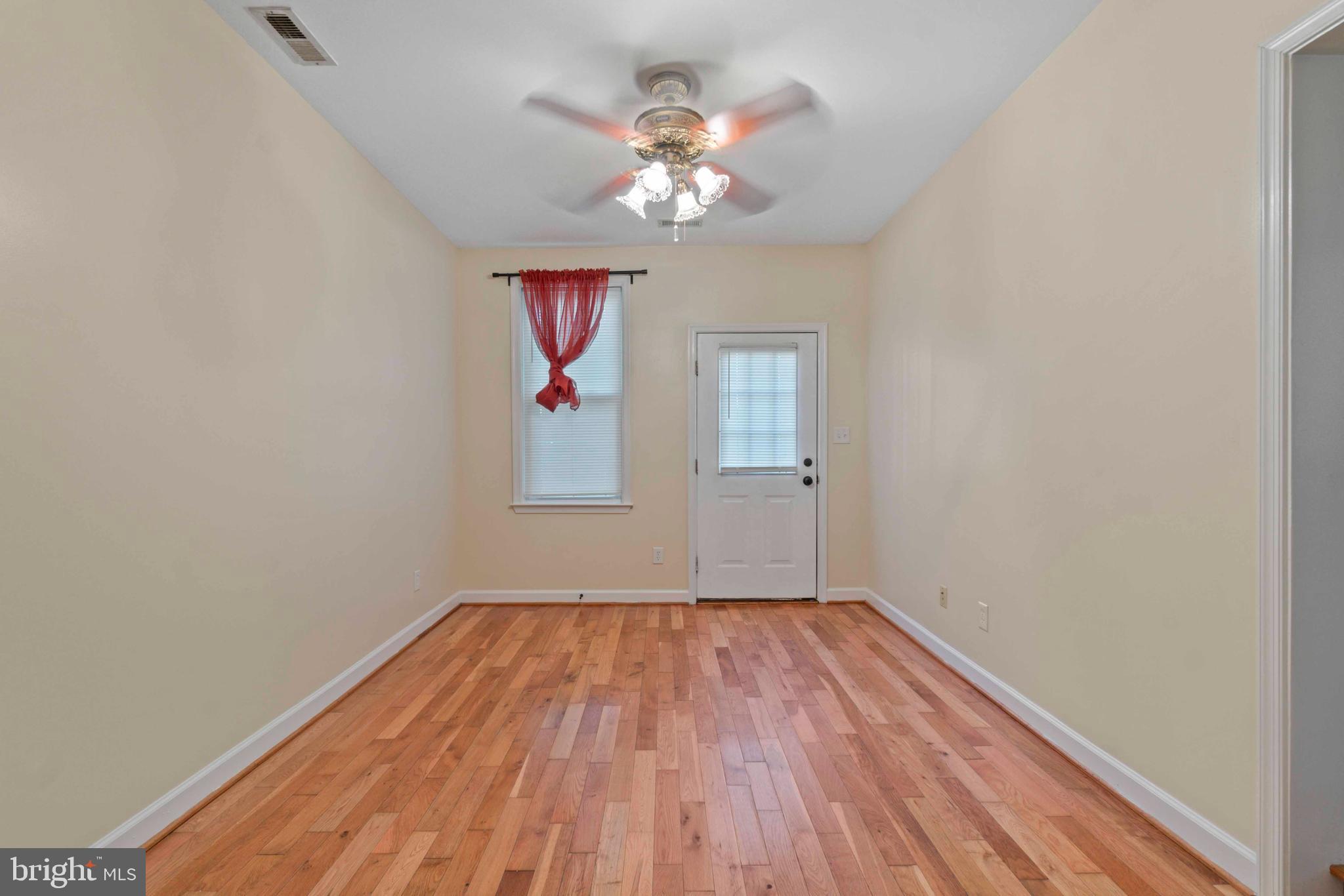 ROLAND PARK - Commercial Sale