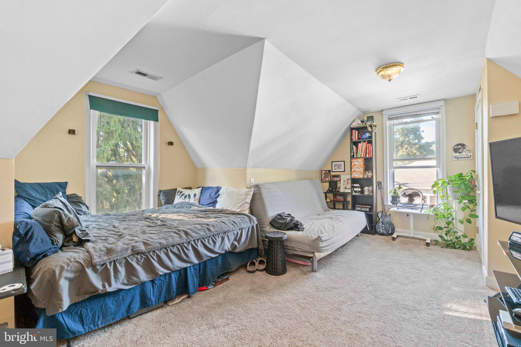 ROLAND PARK - Commercial Sale