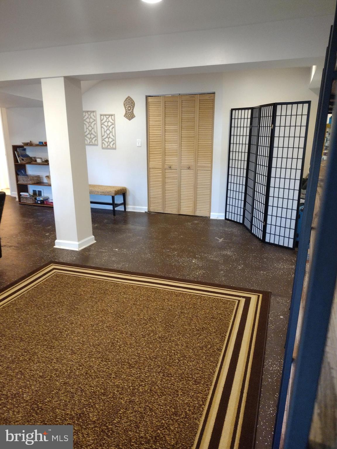 SQUIRES HILL - Residential