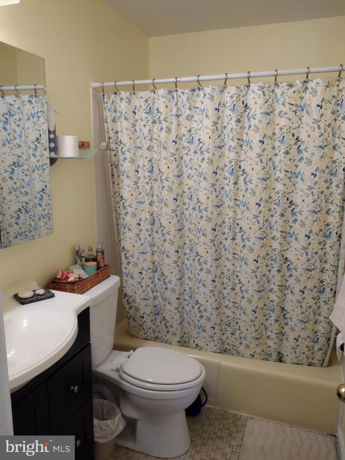 SQUIRES HILL - Residential