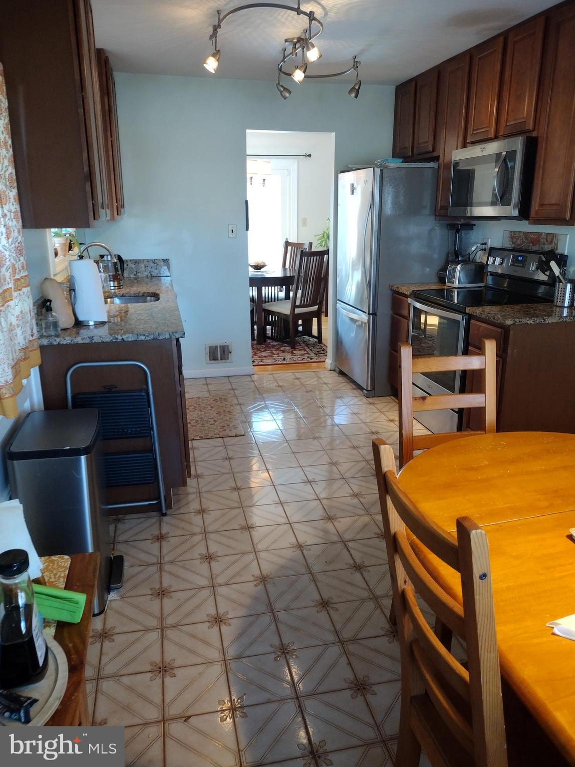 SQUIRES HILL - Residential