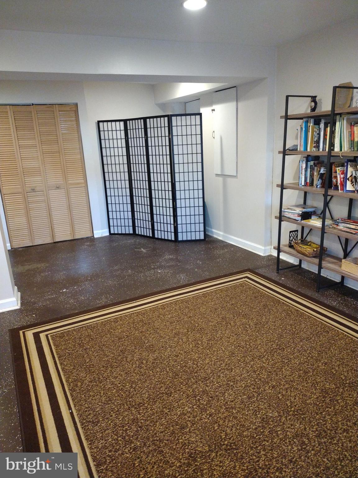 SQUIRES HILL - Residential