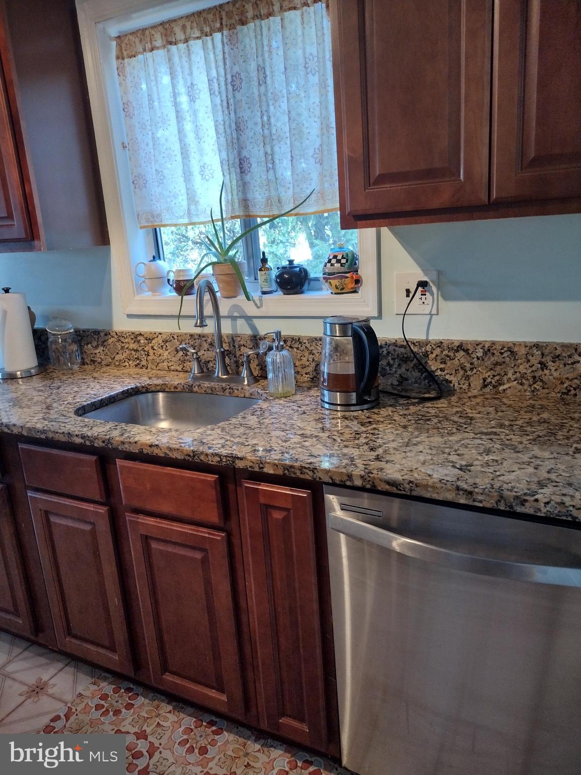 SQUIRES HILL - Residential