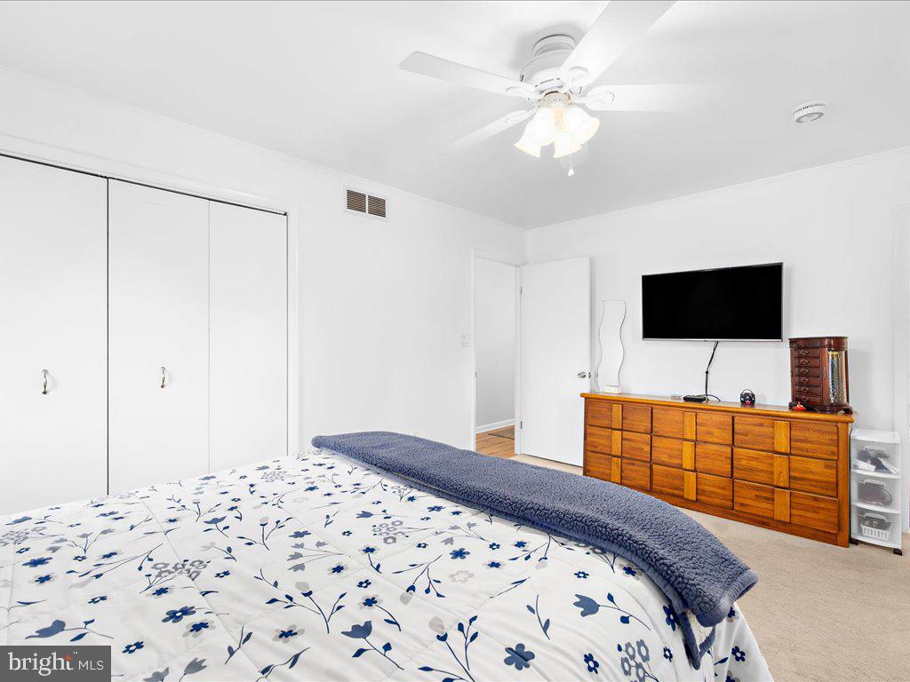 ELMHURST - Residential