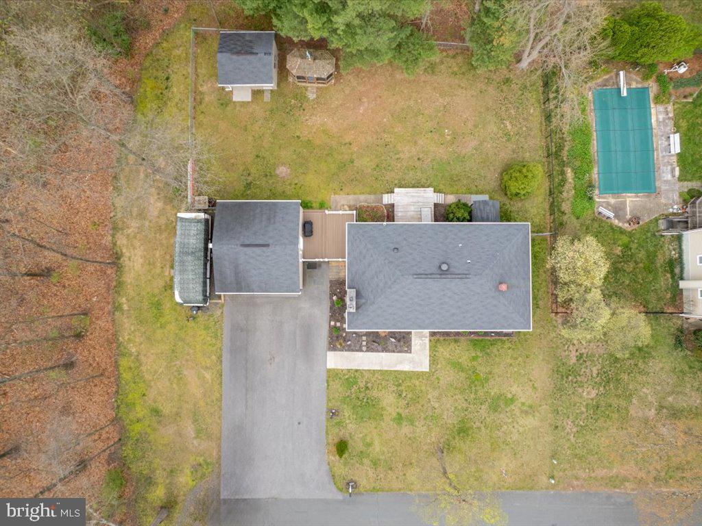 ELMHURST - Residential