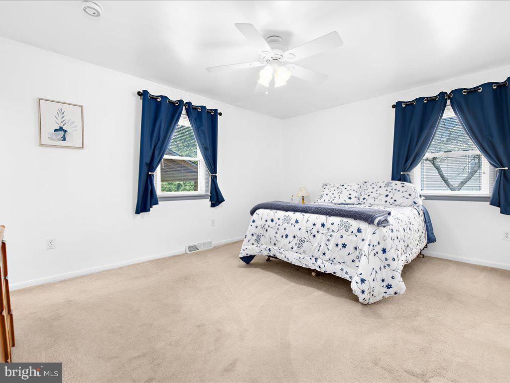 ELMHURST - Residential