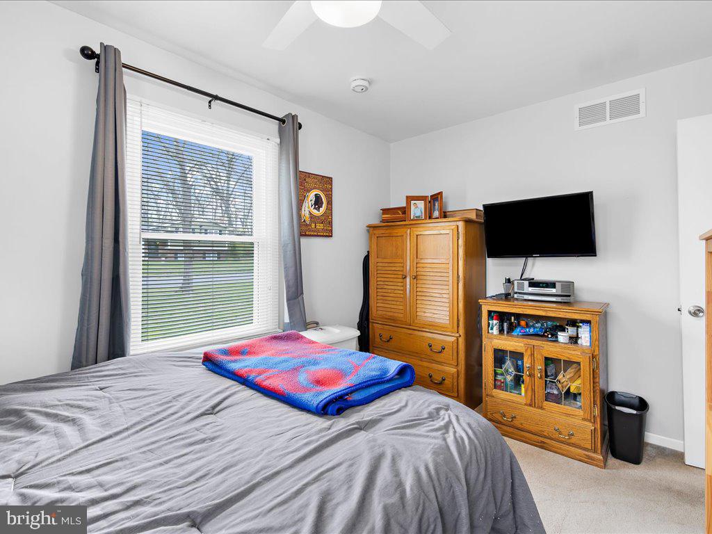 ELMHURST - Residential