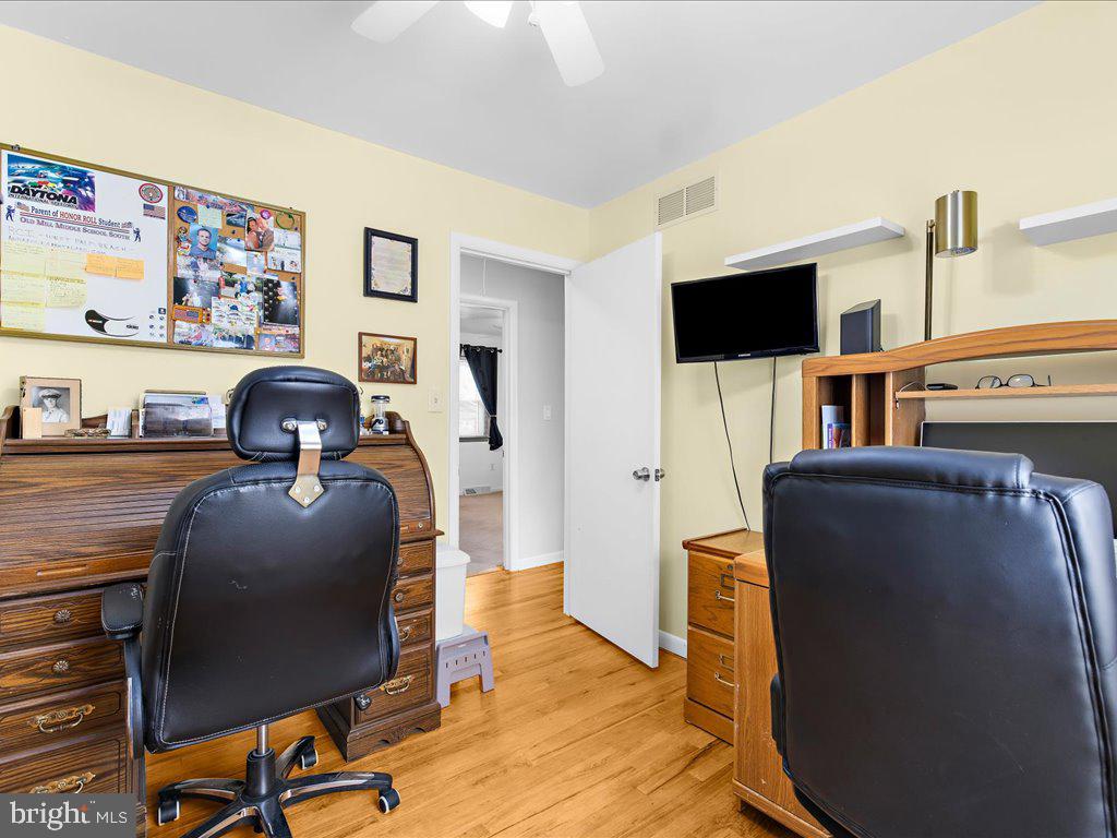 ELMHURST - Residential