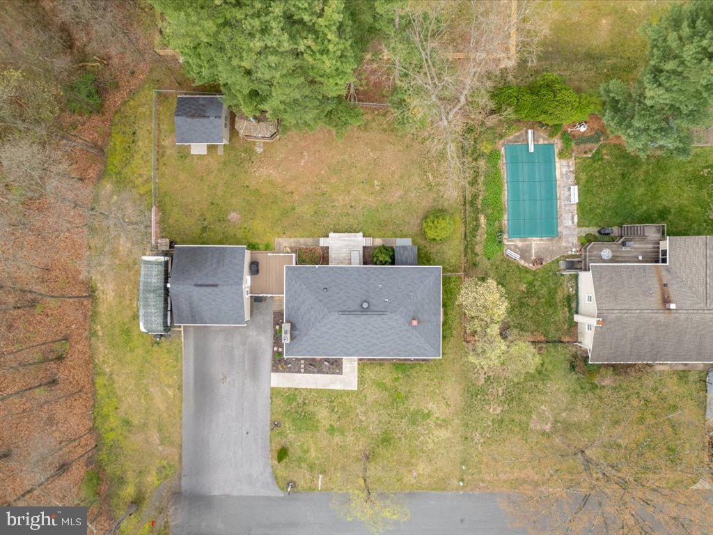 ELMHURST - Residential