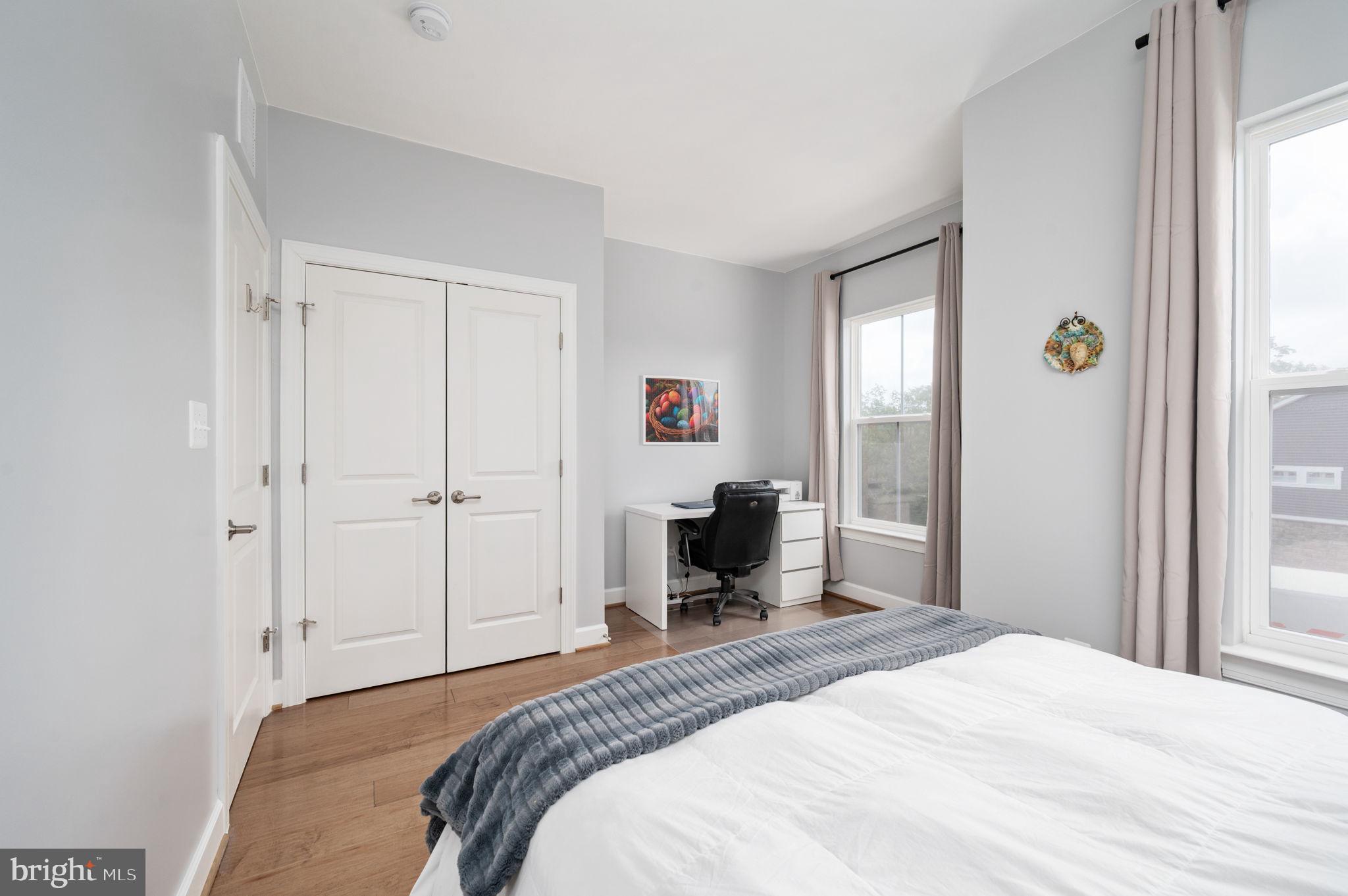 EMBREY MILL - Residential