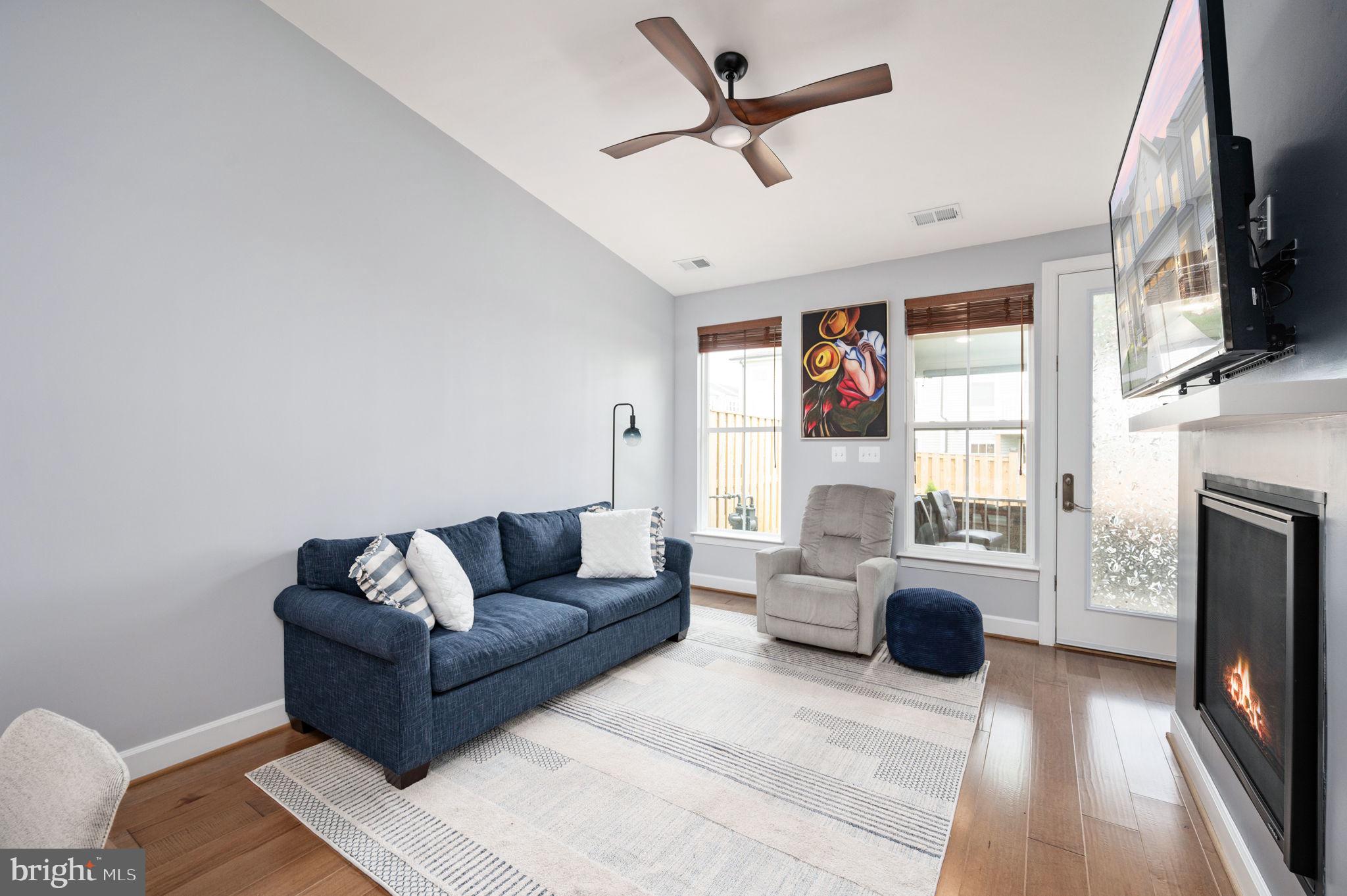 EMBREY MILL - Residential