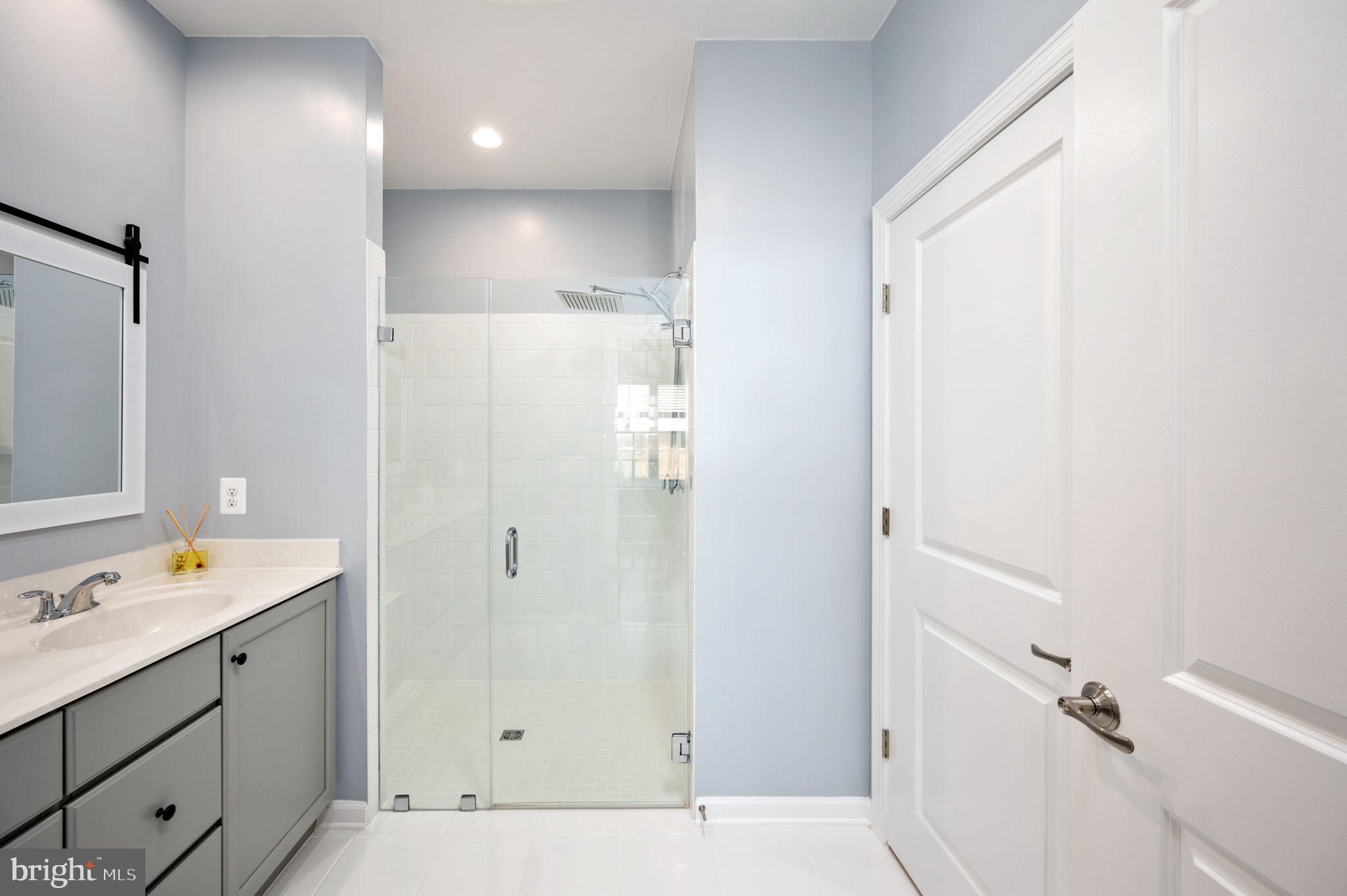 EMBREY MILL - Residential