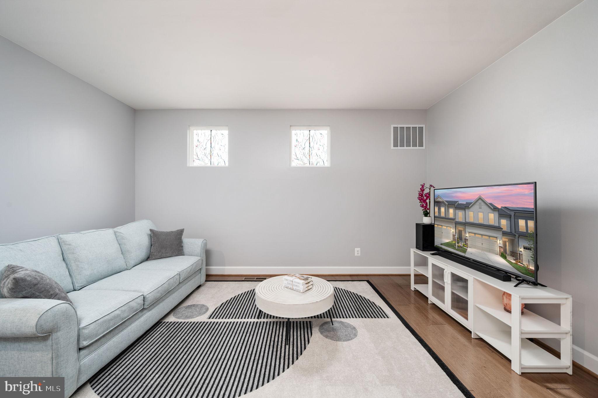 EMBREY MILL - Residential