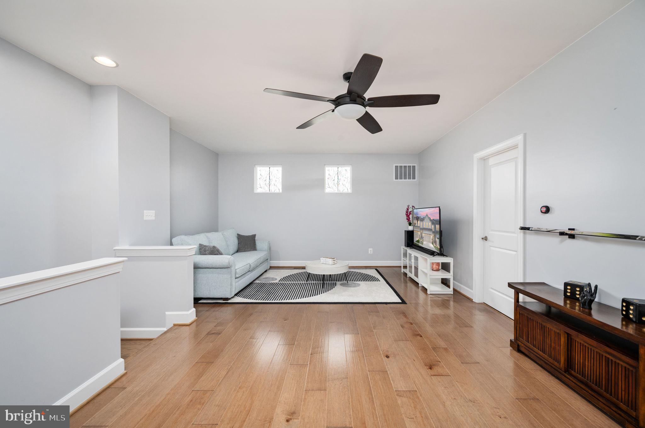 EMBREY MILL - Residential