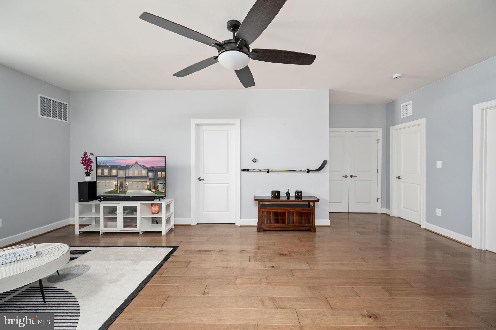 EMBREY MILL - Residential