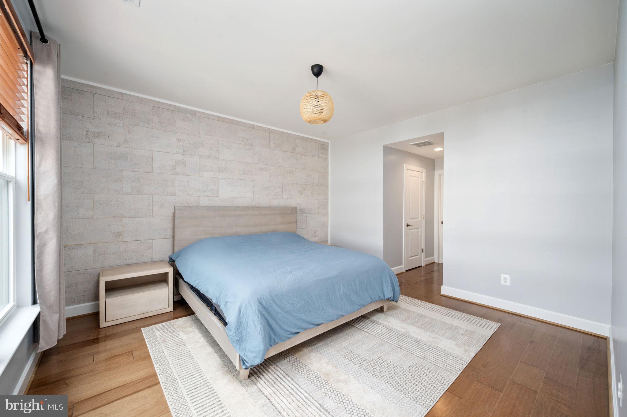 EMBREY MILL - Residential