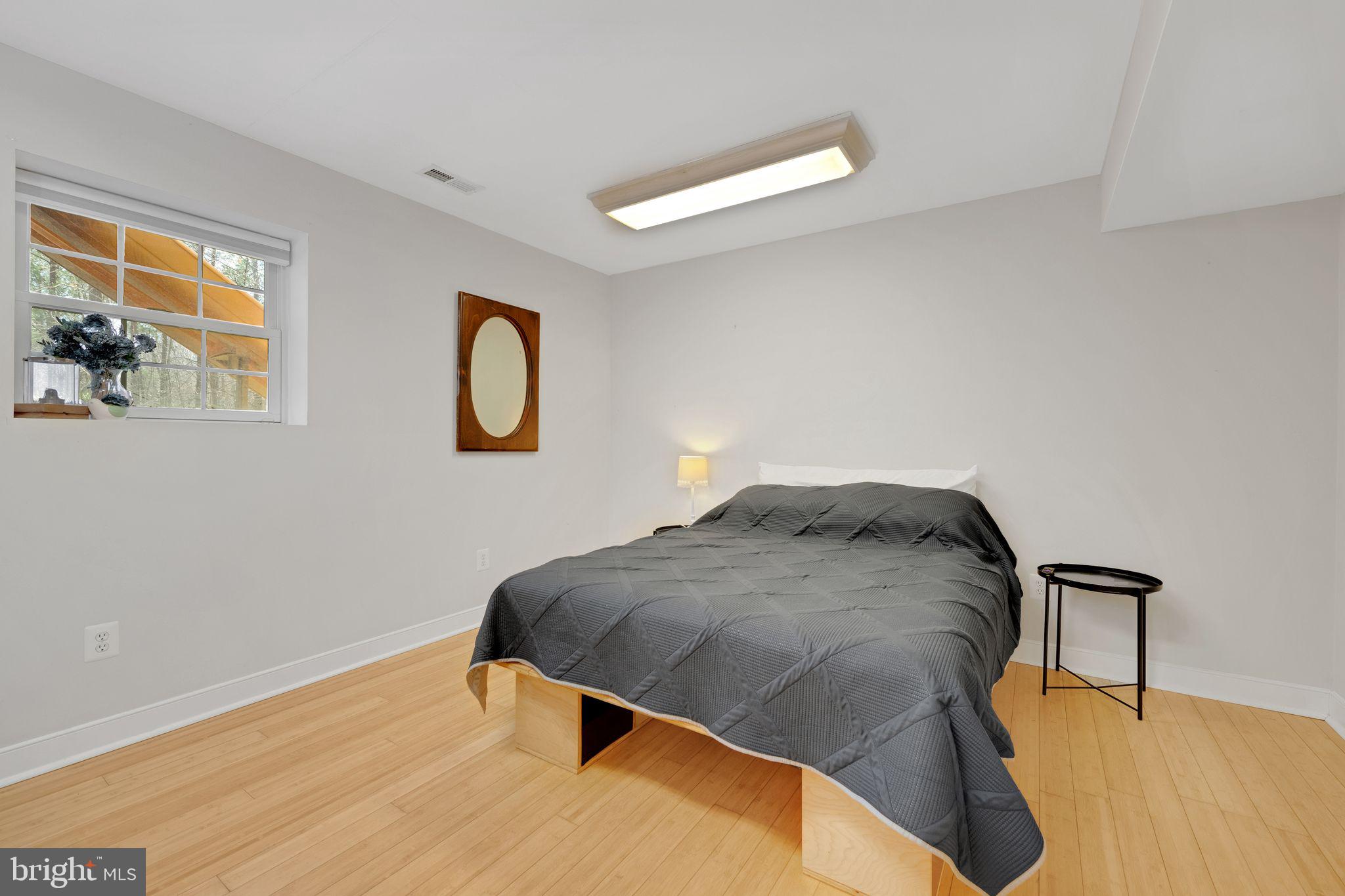 SOUTH WOODS - Residential